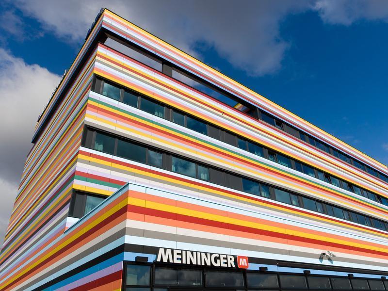 Meininger Hotel Berlin Airport Exterior foto